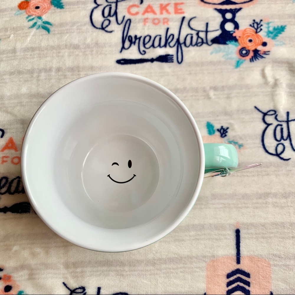 LAST 1! 🍩 Donut Worry Be Happy Donut Mug 🍩 - Picture 2 of 6
